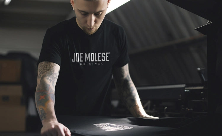 hochwertig bedruckte T-Shirts & Hoodies