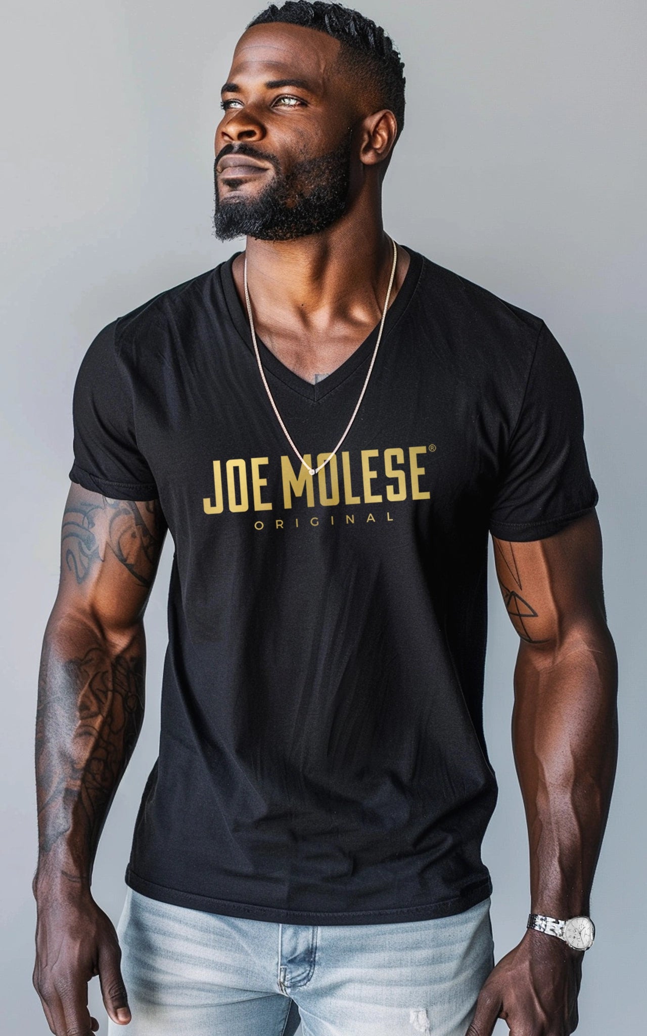 JOE MOLESE Logo Gold V-Neck Premium T-Shirt schwarz