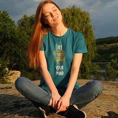 Free your mind Yoga T-Shirt Instagram Social Media 