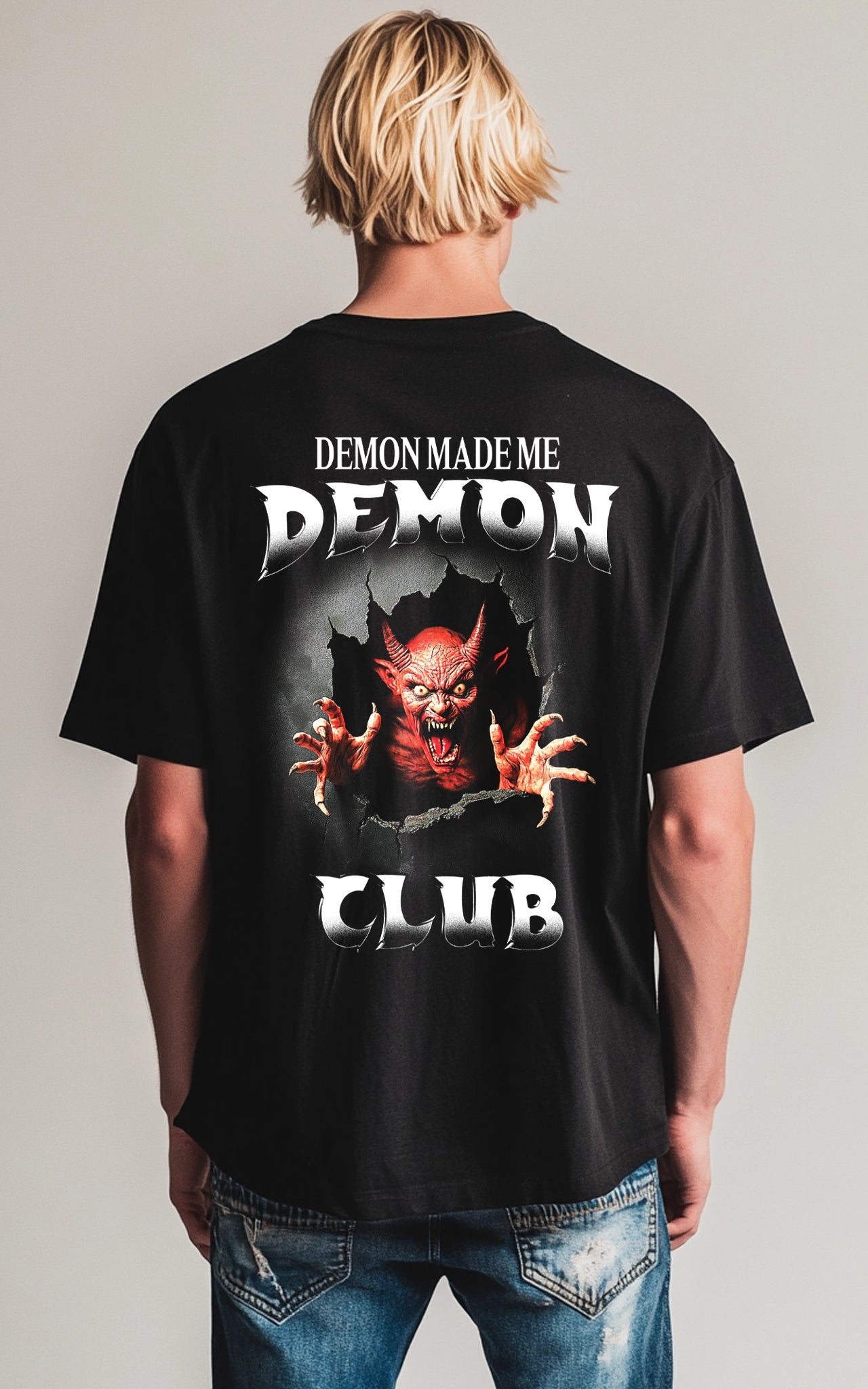 Demon Club Detailansicht des T-Shirt-Rückens mit dem beeindruckenden Dämonen-Motiv